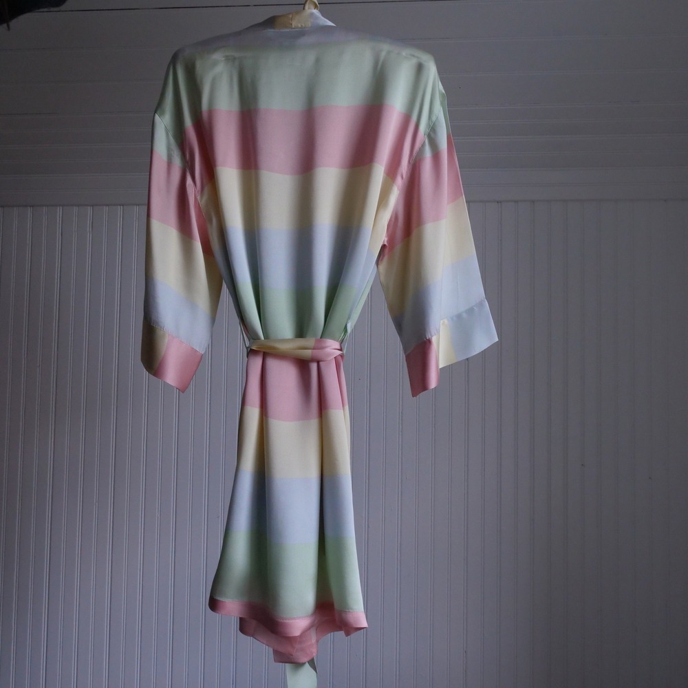 Modern August Silk pastel striped silk wrap robe - Picture 8 of 8